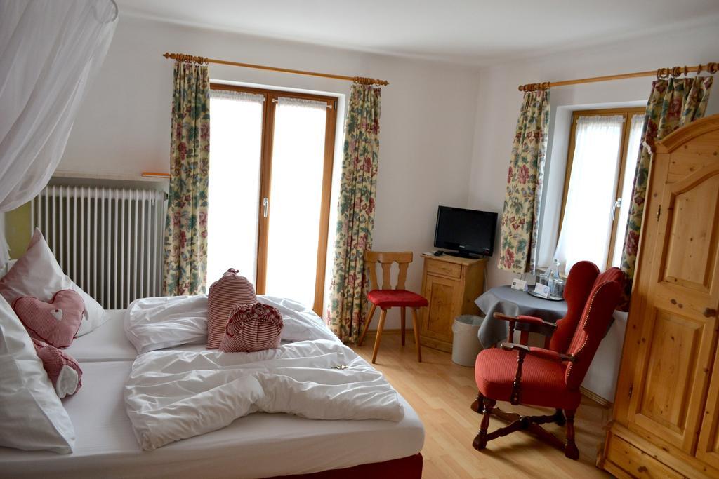 Gasthof Berghupferl Hotel Обераудорф Стая снимка